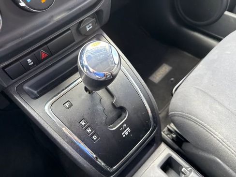 Used 2012 Jeep Compass Sport AWD/4WD image 22