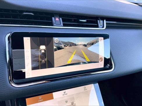 Used 2023 Land Rover Range Rover Evoque R-Dynamic S image 25