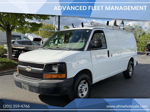 Used 2011 Chevrolet Express 2500 RWD image 1