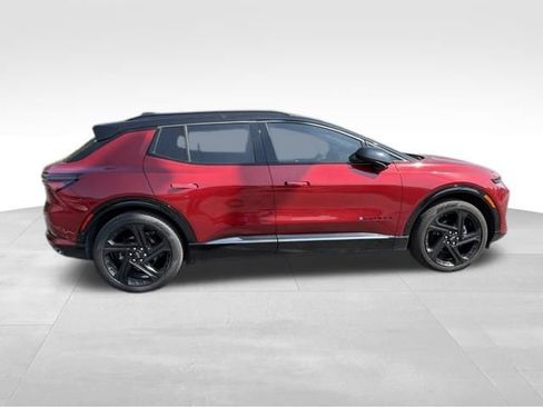Used 2024 Chevrolet Equinox EV RS FWD image 14