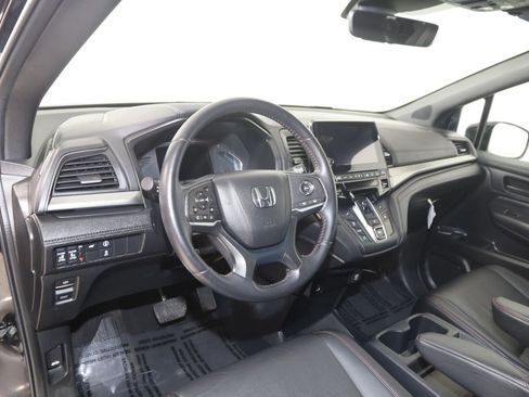 Used 2023 Honda Odyssey Sport image 25