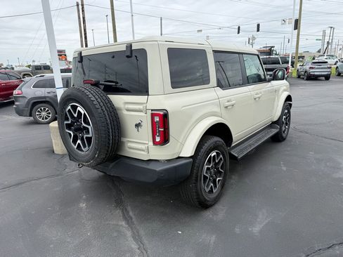 Used 2025 Ford Bronco Outer Banks AWD/4WD image 6
