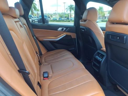 Used 2022 BMW X5 xDrive45e AWD/4WD image 16