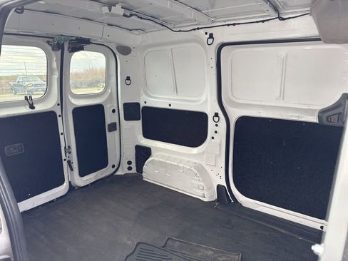 Used 2020 Nissan NV200 SV w/ Back Door Glass Package image 8