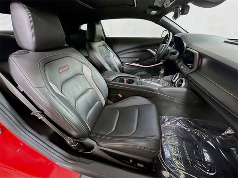 Used 2021 Chevrolet Camaro SS image 12