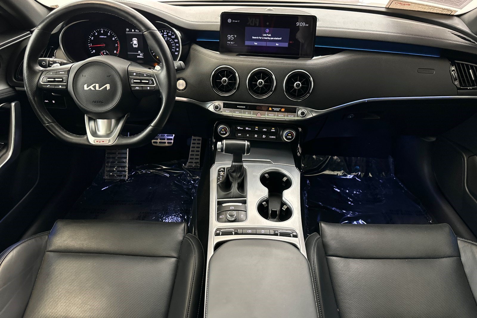 Used 2022 Kia Stinger GT1 RWD image 15