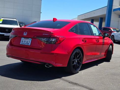 Used 2024 Honda Civic Sport image 4