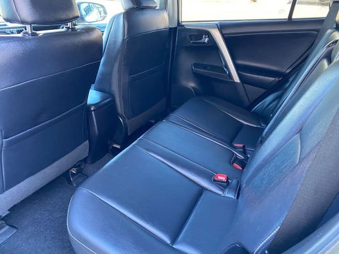 Used 2014 Toyota RAV4 Limited image 10