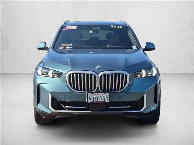 Certified 2024 BMW X5 xDrive40i w/ Premium Package AWD/4WD image 2