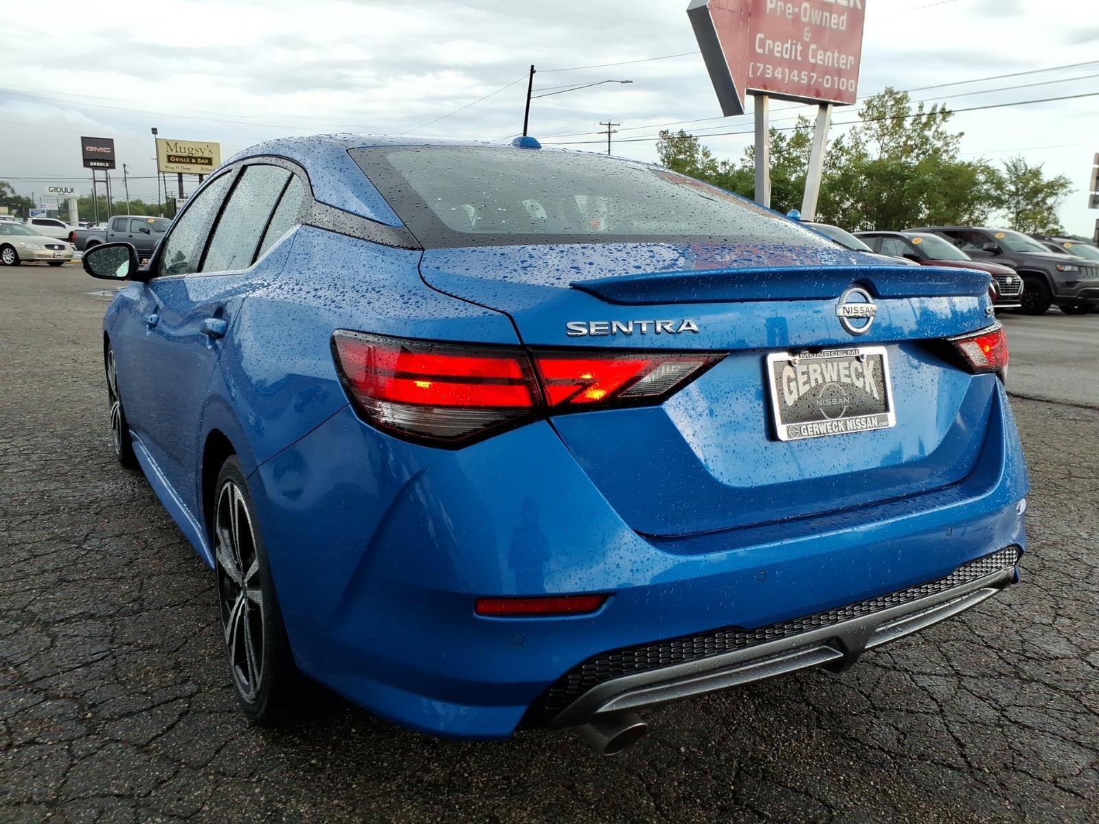 Used 2020 Nissan Sentra SR FWD image 6
