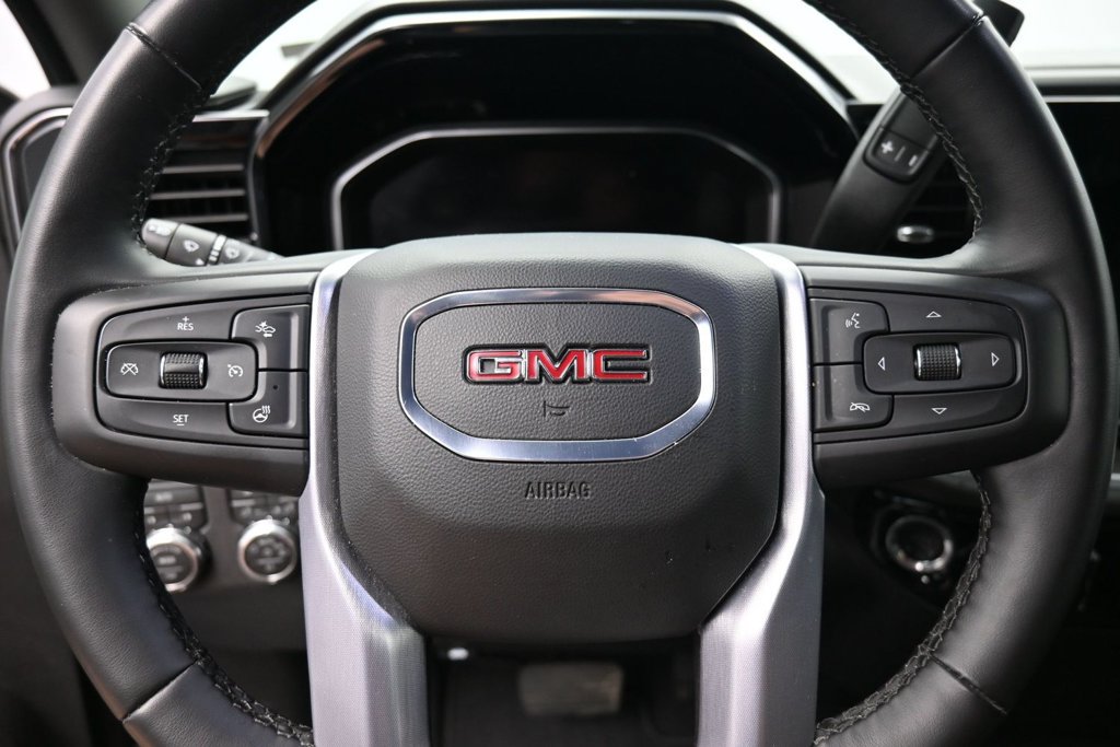 Used 2026 GMC Sierra 1500 SLT AWD/4WD image 18