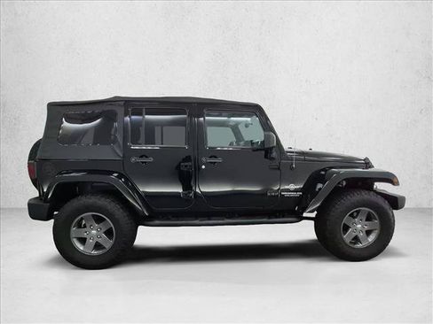 Used 2015 Jeep Wrangler Unlimited Sport AWD/4WD image 4