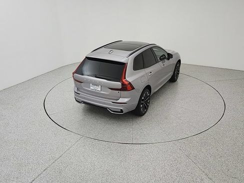 New 2026 Volvo XC60 B5 Ultra w/ Climate Package AWD/4WD image 17