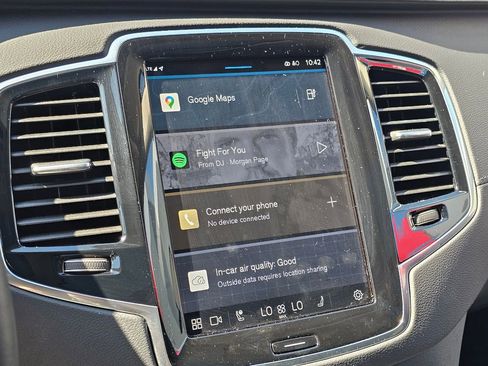 Used 2025 Volvo XC90 T8 Ultra w/ Protection Package image 25