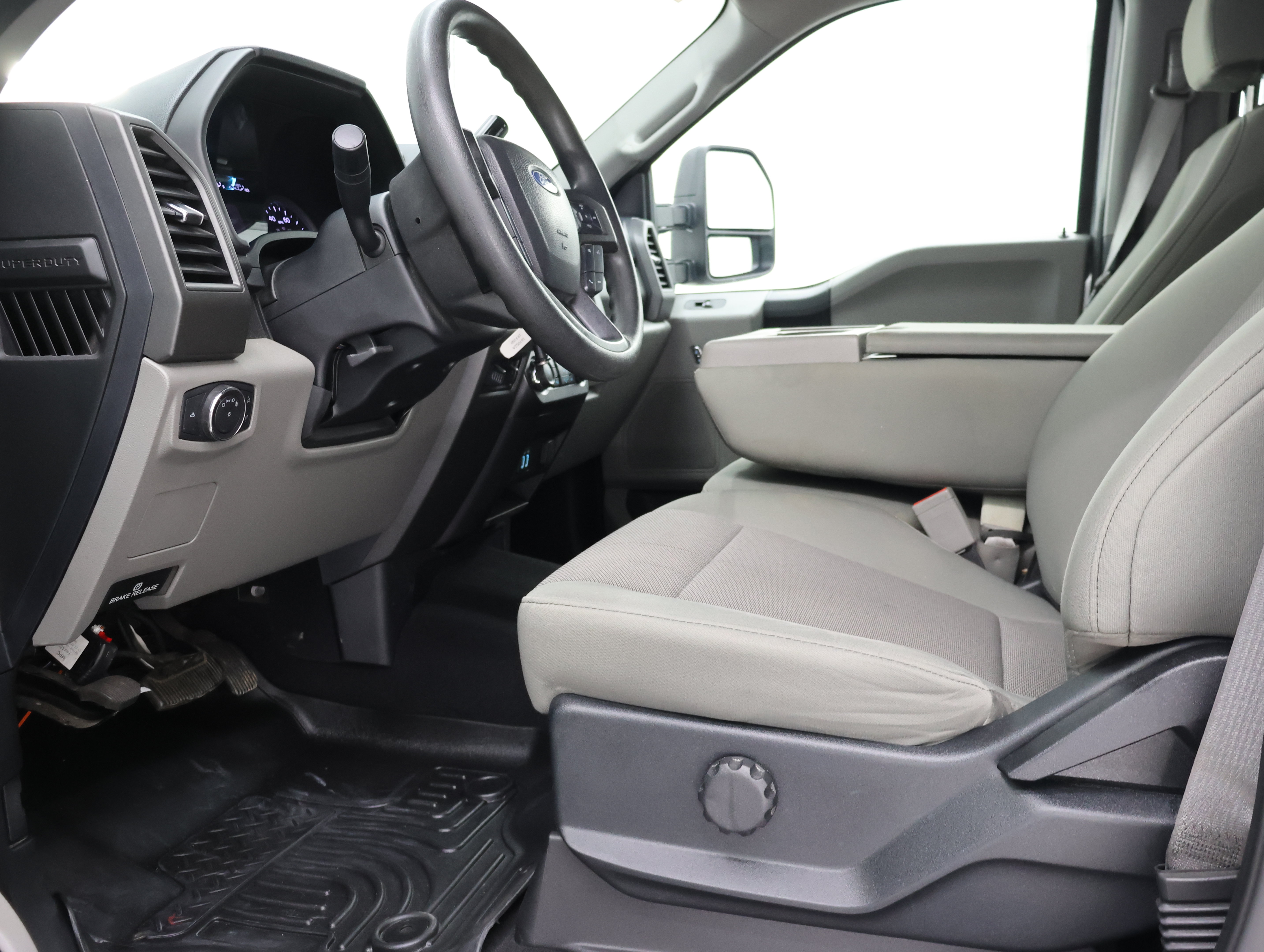 Used 2019 Ford F250 XL w/ STX Appearance Package AWD/4WD image 8