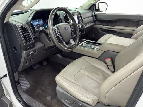 Used 2018 Ford Expedition Limited w/ Equipment Group 302A image 16