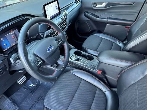 Used 2024 Ford Escape ST-Line image 10