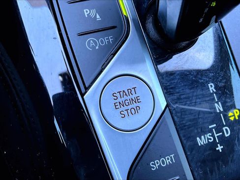 Used 2024 BMW X3 sDrive30i w/ Convenience Package image 34