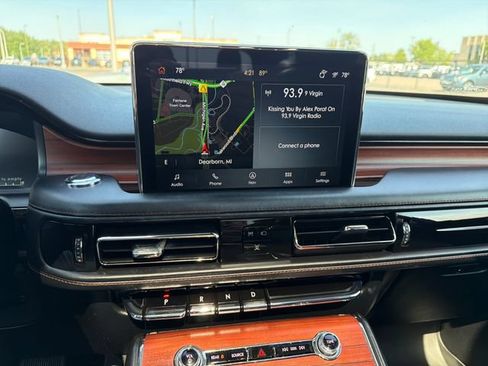 Used 2021 Lincoln Aviator Reserve w/ Equipment Group 201A AWD/4WD image 21