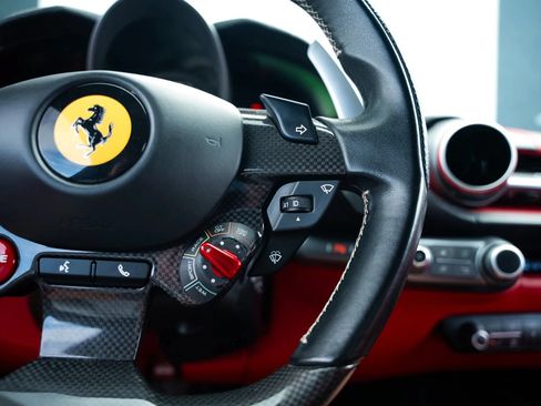 Used 2019 Ferrari 812 Superfast RWD image 23
