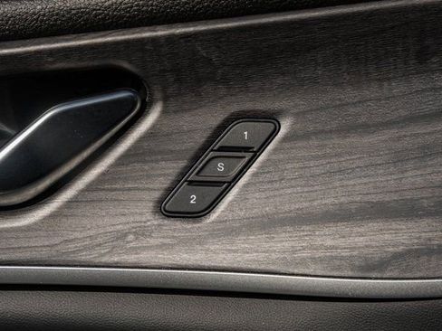 Used 2022 Jeep Grand Cherokee Limited 4xe image 47