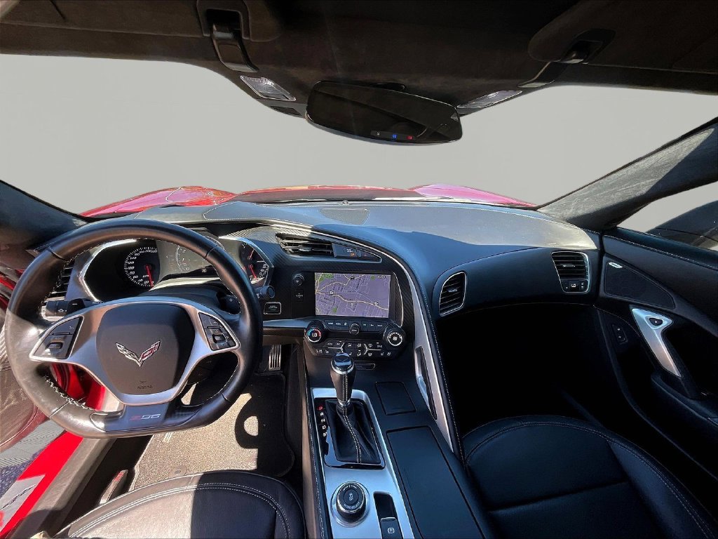Used 2015 Chevrolet Corvette Z06 w/ 3LZ Preferred Equipment Group RWD image 10