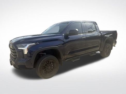 Used 2024 Toyota Tundra SR5 w/ SR5 Premium Package AWD/4WD image 9