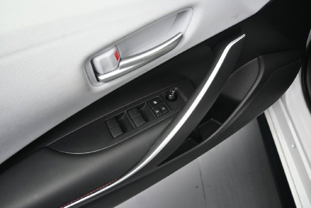 Certified 2025 Toyota Corolla SE w/ Convenience Package FWD image 23