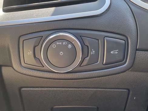 Used 2017 Ford Edge SEL w/ Equipment Group 201A AWD/4WD image 19