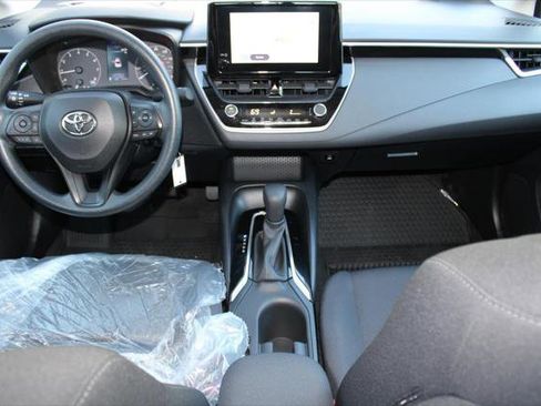 Certified 2023 Toyota Corolla LE image 2