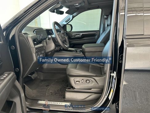 Used 2025 Chevrolet Tahoe Z71 w/ Z71 Off-Road Package image 11