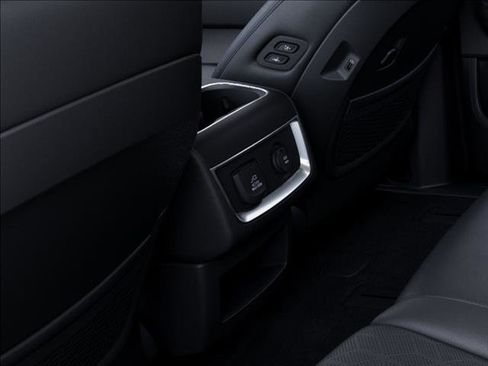 New 2026 Kia Carnival Hybrid FWD image 26