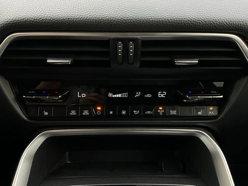 Used 2025 MAZDA CX-90 3.3 Turbo w/ Preferred Package image 29