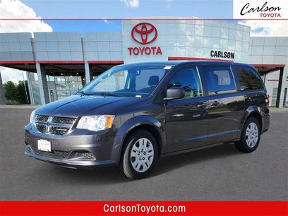 Used 2020 Dodge Grand Caravan SE w/ UConnect Hands-Free Group