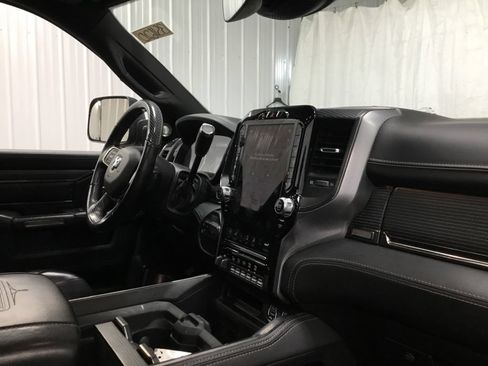 Used 2020 RAM 2500 Limited AWD/4WD image 22