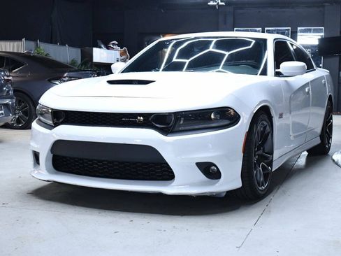 Used 2022 Dodge Charger Scat Pack RWD image 5
