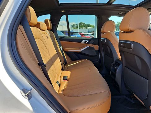 Used 2025 BMW X5 sDrive40i w/ Premium Package RWD image 34