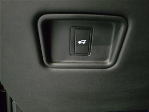 Used 2023 Land Rover Range Rover Sport SE AWD/4WD image 26