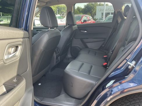 Used 2026 Nissan Rogue SL FWD image 13