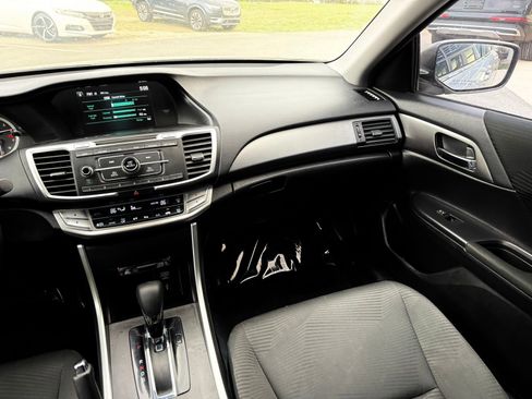 Used 2015 Honda Accord LX image 23