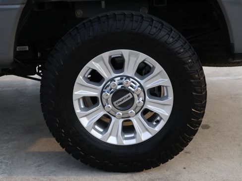 Used 2022 Ford F250 XLT image 8