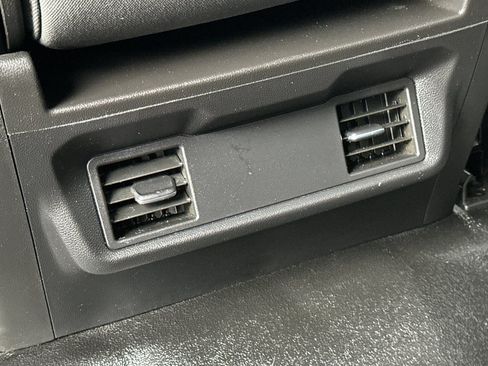 Used 2020 Chevrolet Silverado 1500 LT w/ Remote Start Package AWD/4WD image 14