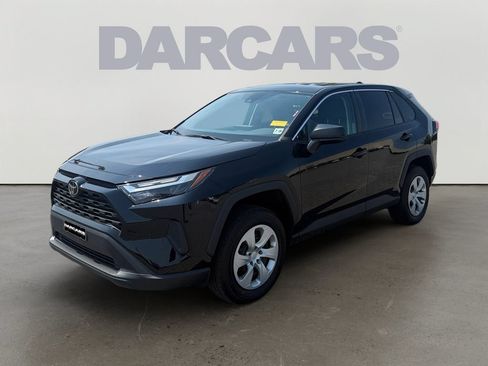 Used 2023 Toyota RAV4 LE FWD image 3