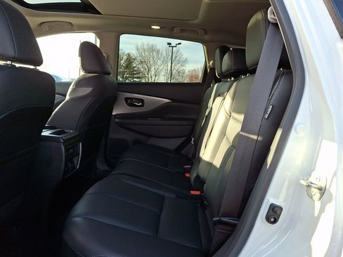 Used 2020 Nissan Murano SL w/ Moonroof Package image 10