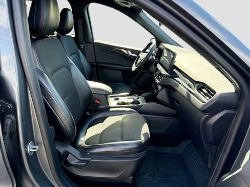 Used 2023 Ford Escape ST-Line w/ Tech Pack #1 image 29
