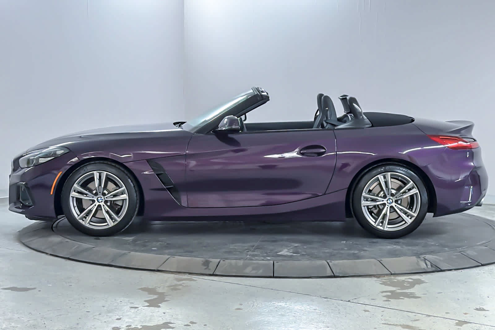 Used 2025 BMW Z4 sDrive30i RWD image 4
