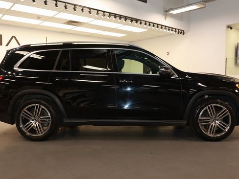 Used 2024 Mercedes-Benz GLS 450 4MATIC image 8