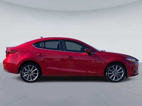 Used 2018 MAZDA MAZDA3 Touring image 2