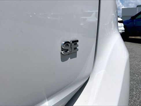 Used 2020 Mitsubishi Outlander SE AWD/4WD image 24