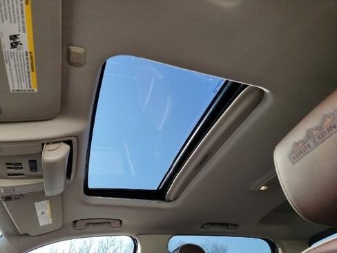 Used 2015 Chevrolet Silverado 1500 High Country w/ High Country Premium Package image 9